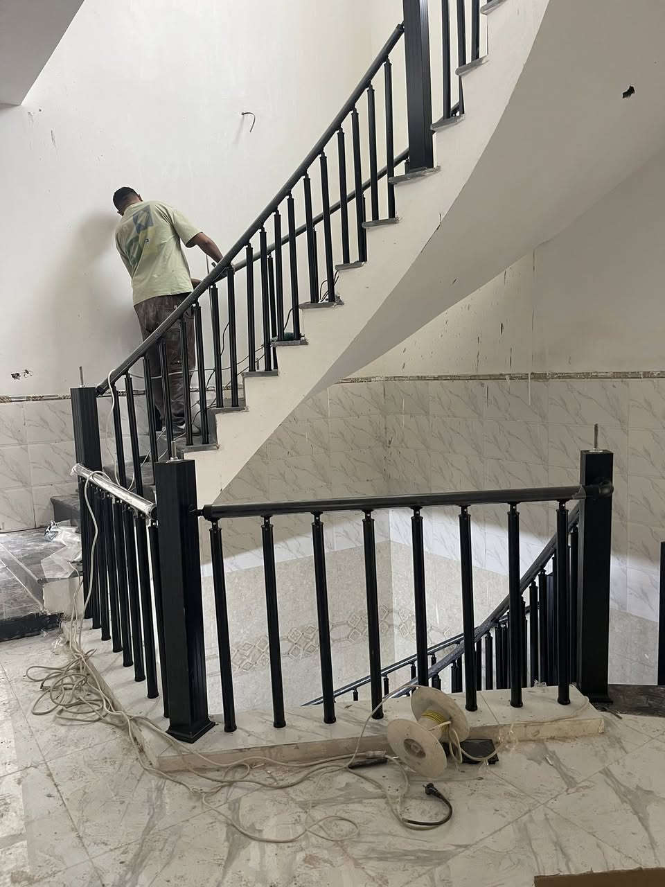 اهلا وسهلا بالزبائن الكرام 🙋
#يعلن القمه عن كافه عمل المحجرات درج المنيوم  وجام مسكرة ١٠ ملم
باحدث الموديلات 
-كرستا وعمل وبانسب الاسعار وكوادر ذو خبره عاليه مواد تركيه اصليه -🇹🇷
اذا عندك درج تريد اسويله محجر خليك بالبيت واحنه نوصلك
لايك للصفحه ليصلك كل ماهو جديد للتواصل معنا ارسل سعر المحجر المدور اربع خطوط ٣٤الف
سعر المحجر المربع ٥٨ الف
سعر الجام cnc -١٠ملم -٥٧ الف جميع الالوان
جام قوالب -١٠ملم مسكرت مع قبضه ٩٠$
رساله اواتصل 
*********** بي واتساب
