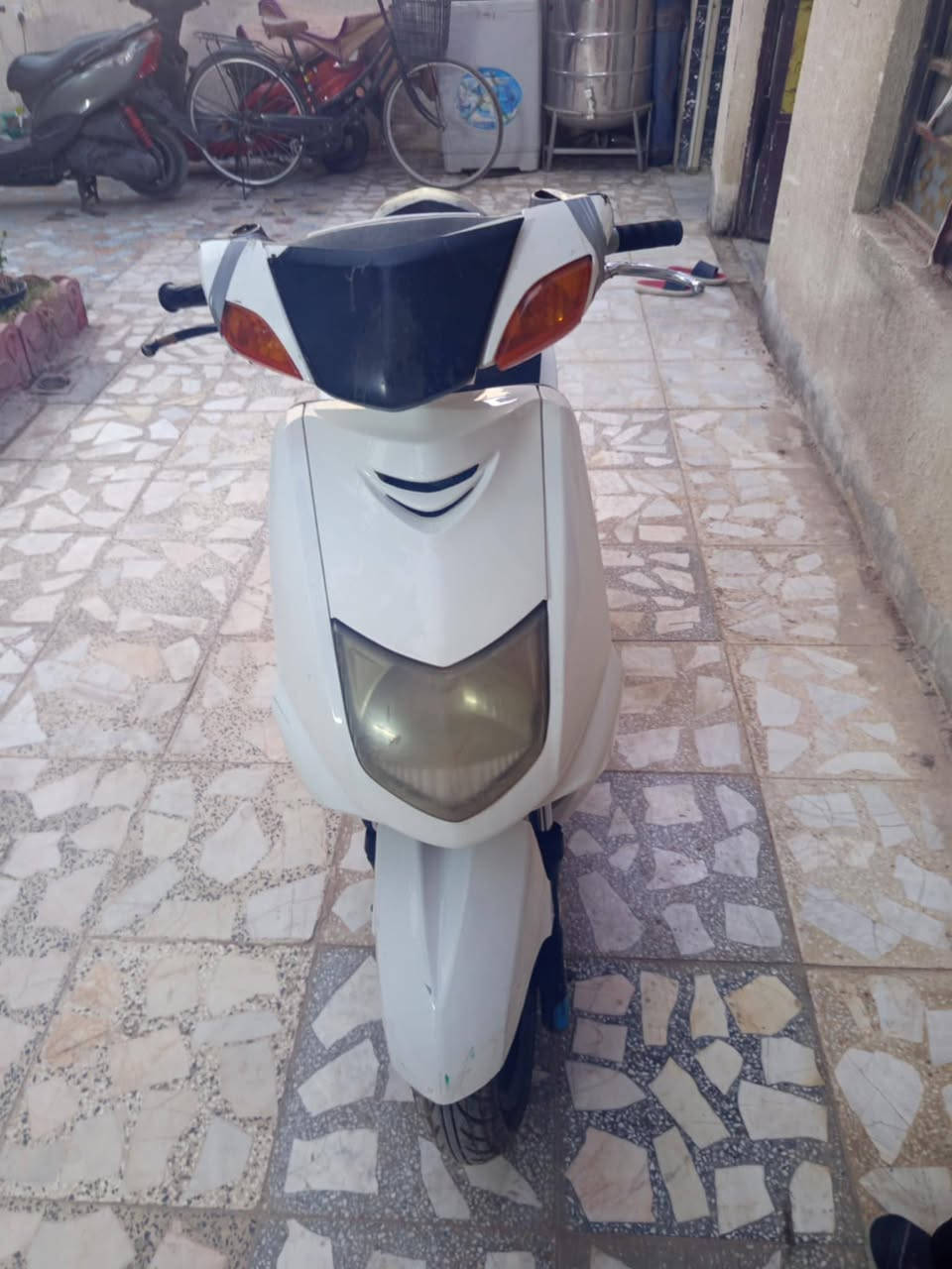 سلام عليكم سكنس 110ياباني كامله مكمله مكان بغداد مدينة الصدر لاورفلي
سعر 350وبيها مجال للشراي 
الرقم: ‏‪***********‬‏
