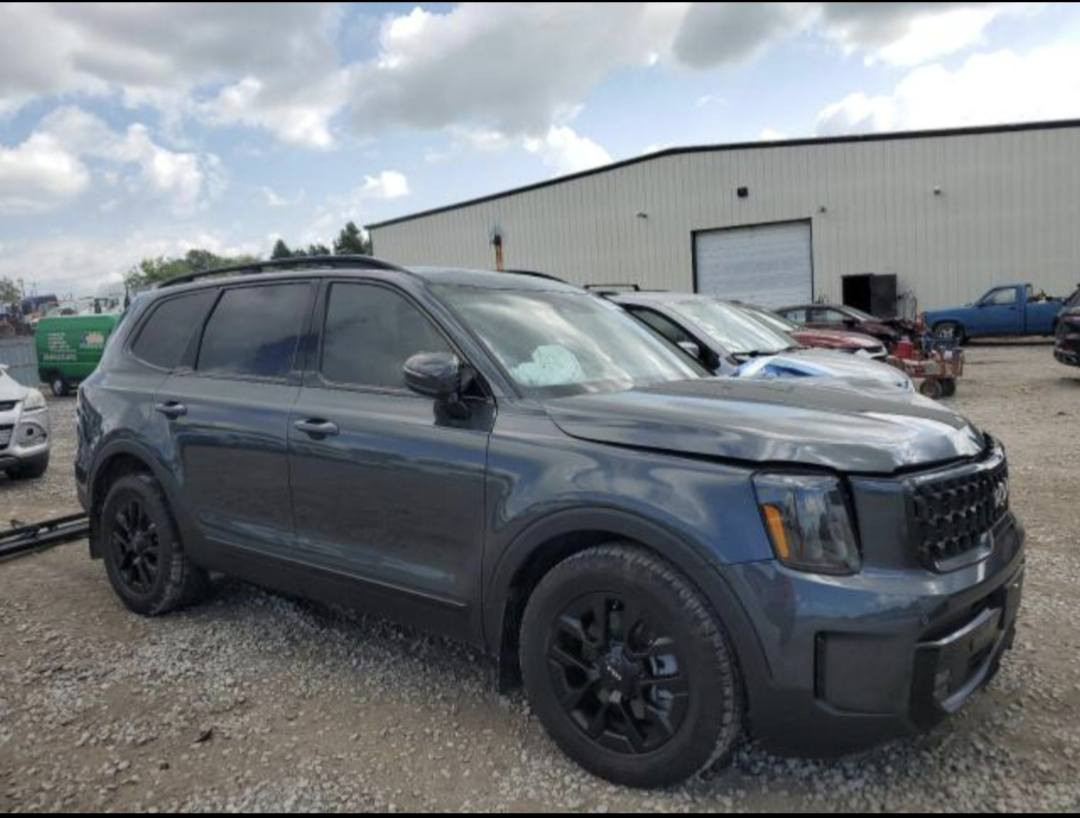 كيا تولرايد برستيج بعدهي بلامارات ترهم كتاب شهداء
جديد موديل 2024 
لون مميز 
فول مواصفات 
بانوراما +فتحة 
كشنات جلد كهرباء تدفئة تبريد 
كشنات خلفية منفصلة Vip
سستم سماعات 🔊 هارمن كارد 
شاشة كبيرة 
4 كامرات جانبية وخلفية وامامية 
مري شفط 
مري قلابة 
شاشة دجتل كبيرة 
5 وضعيات قيادة 
حساسات امامي خلفي 
رادارات 360 درجة 
رادار امامي تفاعلي 
نظام تحديد مسار 
نظام نقطة عمياء 
اوتو هولد 
سايد بريك بصمة 
شحن لاسلكي 
نظام ابل كاربلي 
7 مداخل USB
تحكمات ستيرن 
لدات داخلية محيطية كل ألوان تتغير بلادية 
نظام تبريد مناخ منفصل 
تبريد مركزي 
لايت 4 عدسات اوتو 
نظام محافظة عل طفل مايفتح باب خلفي حال عبور سيارة 
صندوق كهرباء شفط 
نظام اوامر صوتية 
محرك 3.8 
كير 8 
وبعد بيهة هواي بيه مواصفات لبرستيج وغني عن تعريف
ماشية

( بعدهي بلامارات ترهم كتاب شهداء) 

للتواصل وتساب 
 ***********
