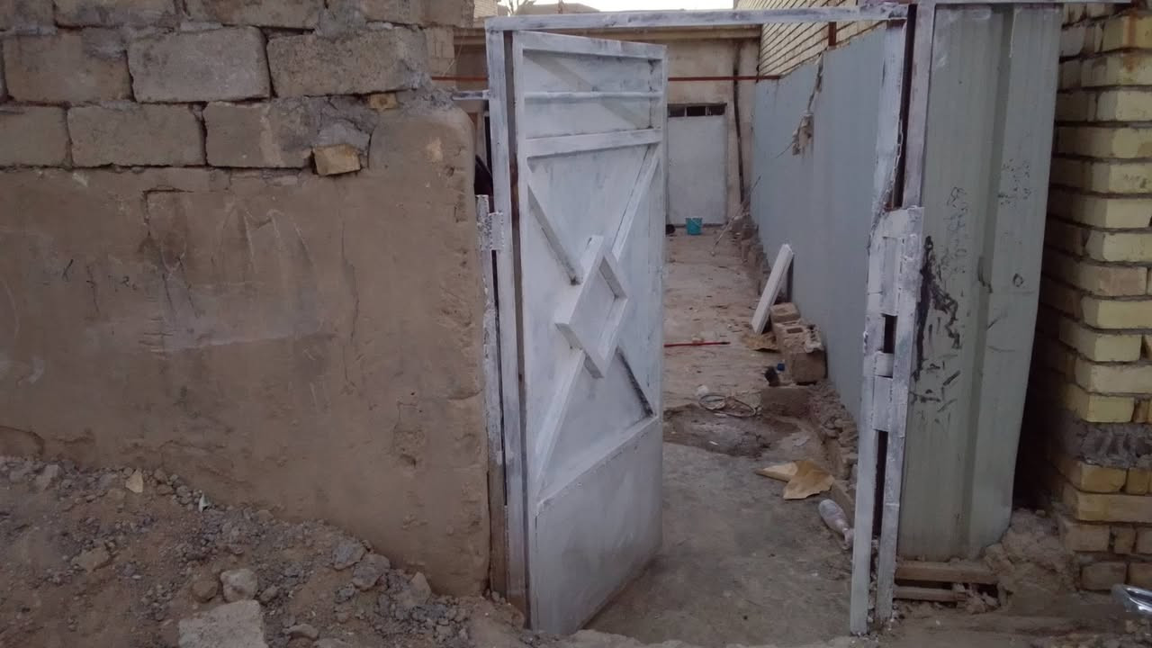السلام عليكم بيت الايجار في ابو غريب خرنابات المساحه 200م الايجار 200 ثلاث غراف وهول و ستقبال و مطبخ 
هاتف ***********
