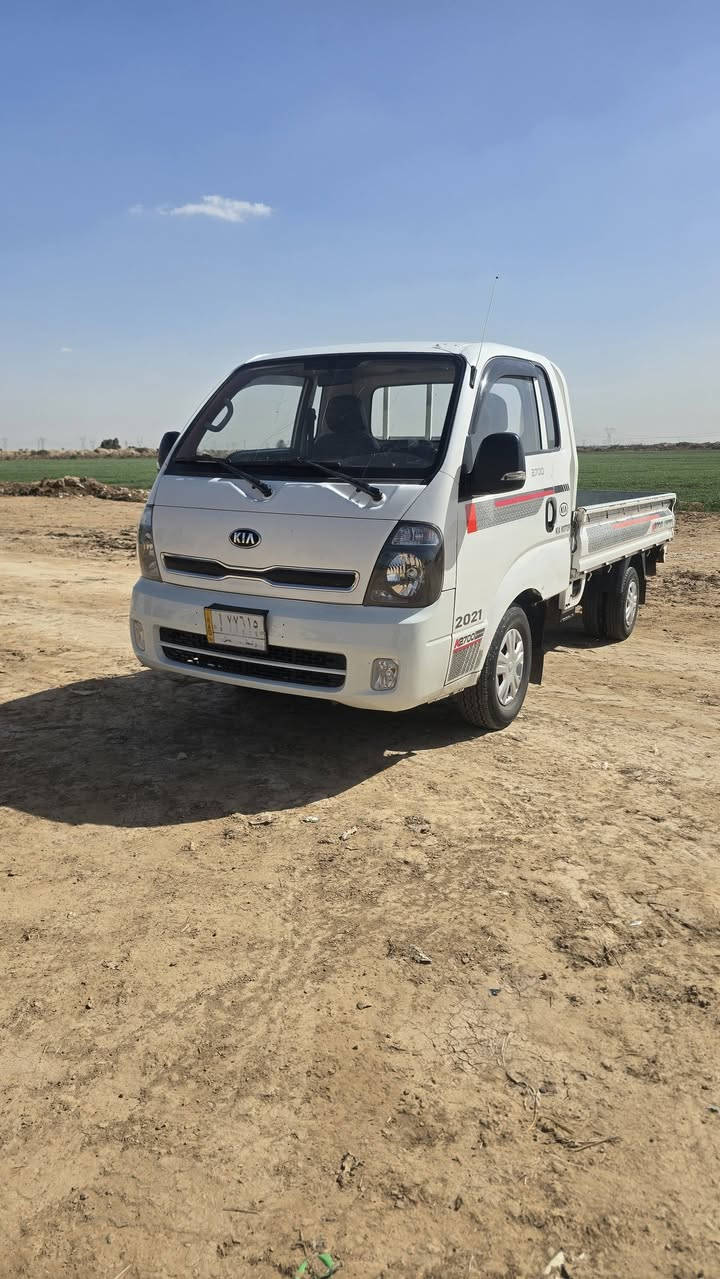 السلام عليكم
للبيع كيا بنگو موديل 2017
رقم واسط تحويل مشروع وطني 
السعر 115 وبيهه مجال 
للأستفسار الاتصال  ***********
