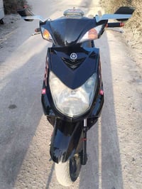 سكنس فحل ياماها السعر ١٢٥٠ وبيها مجال نظافة فول  محرك بلادي برغي مامفت...