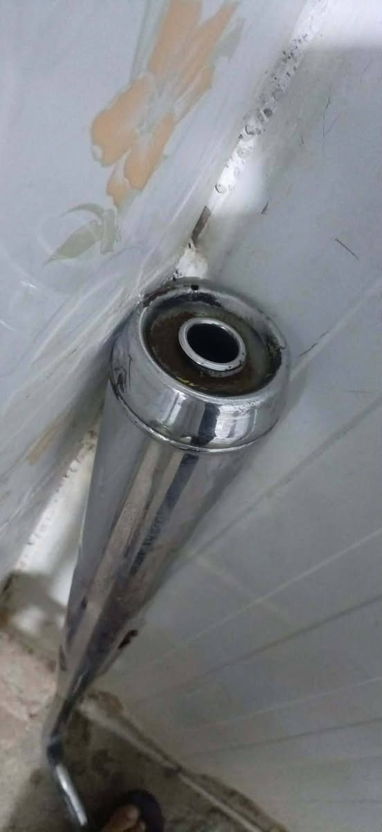 سلام عليكم عندي غراض للبيع ويل خلفي ثقيل الصلي وكامل ويل امامي كامل  هوا وتاير وجوب وصالنصات ثنين نضيفات وكملاات السعر خاص مكان كربلاء حي العسكري


**إذا كنت صاحب هذا الإعلان وتريد حذفه لأي سبب، رجاءا أرسل رسالة إلى الدعم الفني**