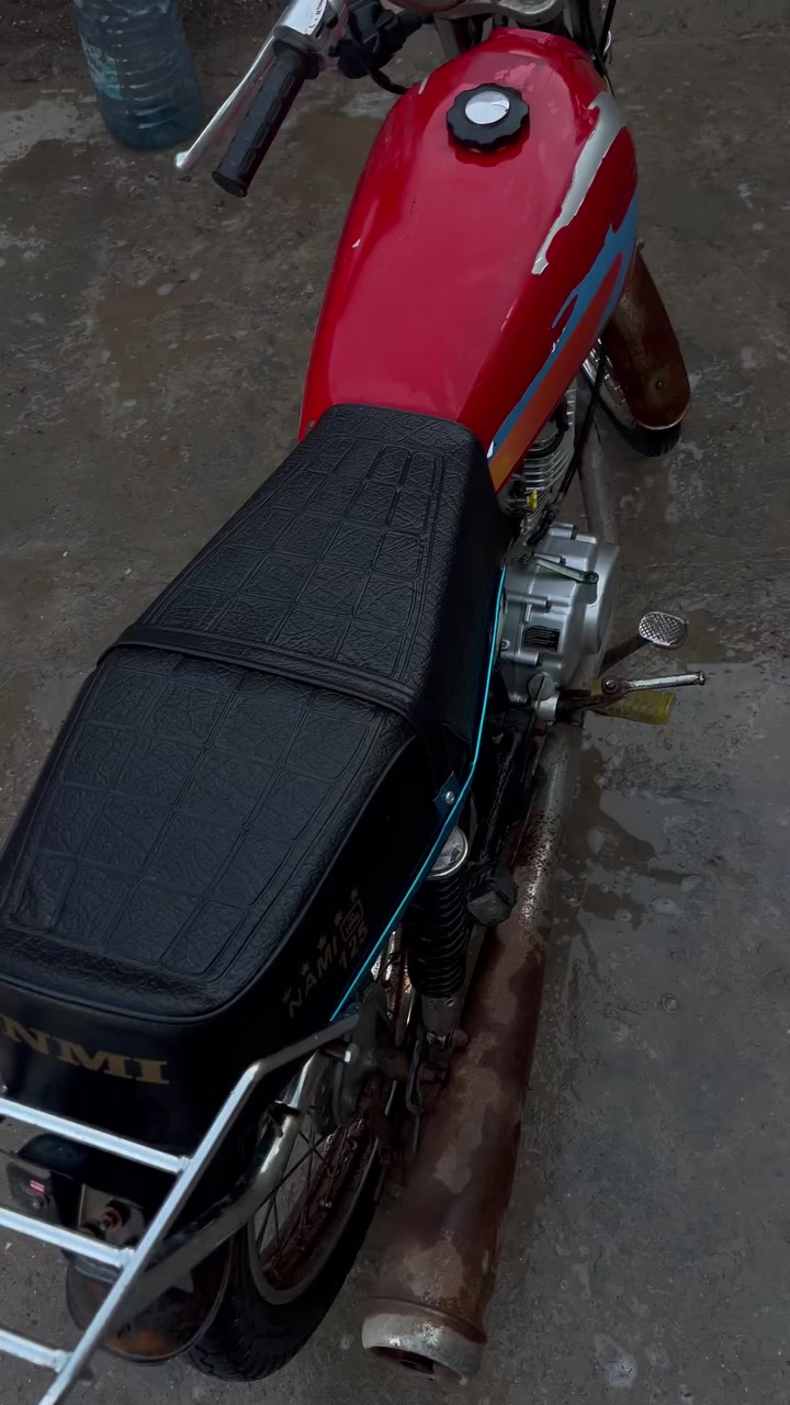 دراجه ايراني نضاف 100/80مكاني البصره الهارثه المسحب اريد ابيع مستعجل 450بيه مجال قليل رقم الهاتف ***********
