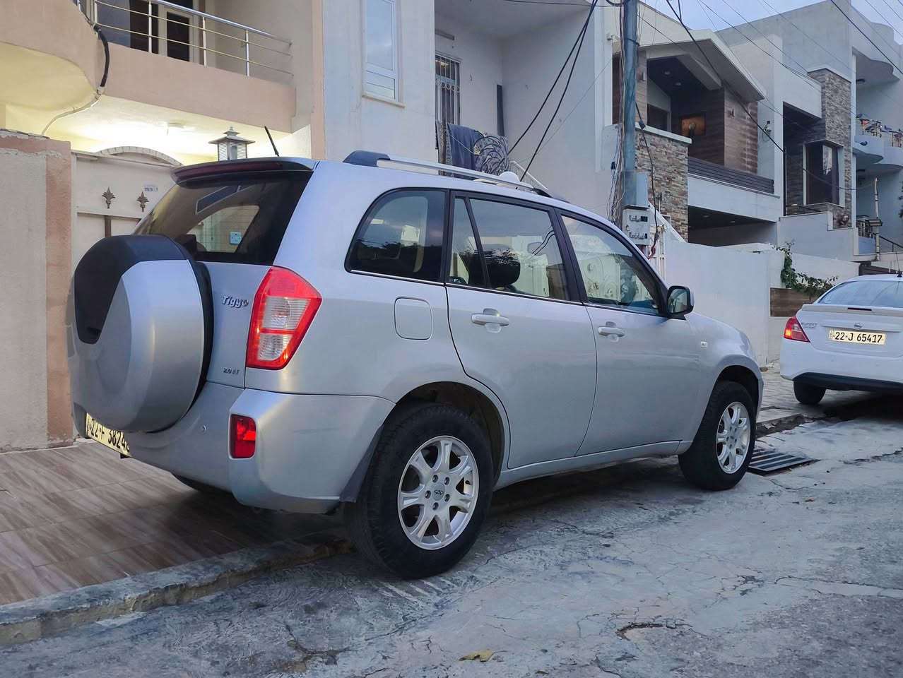 شێری تیگۆ 2014فول مواسەفات گێڕ سیمی مەرغوبە و ناوزەرد و سڵایدە 

گێڕ و مەکینە و تەبرید بەشەرتە
ڕەقەم و سەنەوی نوێیە تا 2029
 تەحویل و غەڕامە بەشەرتە بەناو خۆمە
بێ مەسرەف و چوارتایەی نوێیە
هیچ سبوغی نیە   تەنها دوو سێ جێی بچووک تعدیلی هەیە.
ڕەقەم هەولێرە و لەشاری هەولێرە

***********
