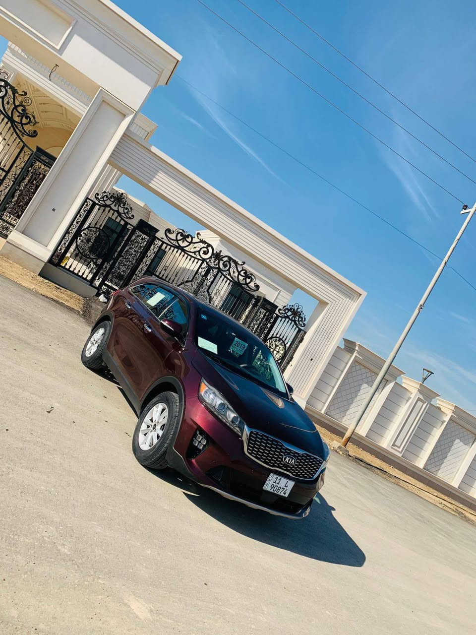 شرط ع أيد الحجي ومستعجل ع بيع
سلام عليكم ورحمه الله 

سورنتو أمريكي 2019  كير ومكينه شرط شركه ممفتوحات 
كير مكينه حداديه تخم تاير تبريد ثلج.. تدفئه سياره جديده سياره بيها 5 قطع صبغ بدون  دواخل رقم بغداد ب أسمي شخصيأ تحويل ثاني يوم .
سياره كتلوكات الشركه موجوده بيها 
ماشيه 70 الف 
4 سلندر 
مواصفات 
  قطعتين تبريد
7 راكب
تحكم جهتين.
شاشه كاربلي 
سستم سماعات 
كامره خلفيه 
كامره أماميه
3 انضمه قياده
رادار مري جانبي 
تحديد مسار 
4 حساسات 
منضومه زنون كامله

السعر 139 وبيها مجال 
***********
