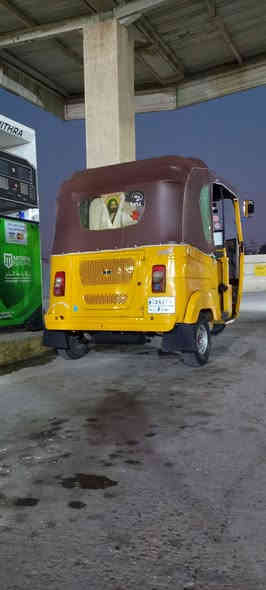 السلام عليكم 
تكتك موديل 2021 شهر 12 يوم 28 سنويه كامله تحويل ثاني يوم تكتك جاهزه من كلشي مابيه نقص 
العنوان البياع الشهداء 
السعر 7800 وبيه مجا***********
