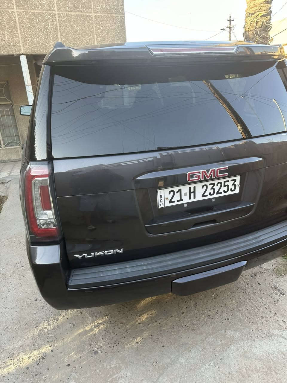 السلام عليكم عندي يوكن موديل ١٧ ماشية ١٢٥ م حادثها جاملغ وبند سيارة نظيفة محرك كير وصدر وإطارات مواصفات LS برجستون السعر ٢٩٠ العنوان بغداد كمب سارة رقم الهاتف ***********
