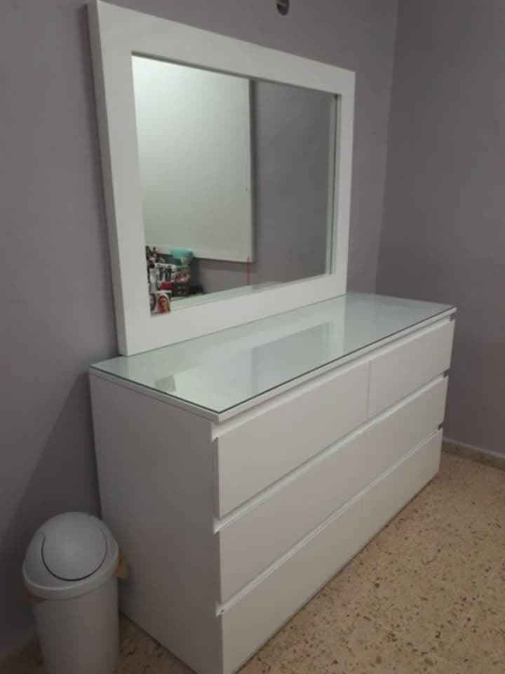 معمل نجاره و الامنيوم بيت ذهبي
لصناعه أنواع كونترات الامنيوم أو خشب بنواعيه وغرف نوم حسب طلب شغل درجه اولى بضمان خمس سنوات 

متر كونتر الامنيوم تركي ملكي فقط 125 الف 

متر كونتر خشب 120 دولار عرض خاص أسعار خيالي و شغل حسب طلب يعني تفصال درجه اولى

 
أسعار خيالي وشغل تفصال حسب طلب بضمان خمس سنوات كول هاذا 

معه كل كونتر هدايه الي انته تختاره
1برده سحب
2 ميز طعام
3ساحبه مرشحه
4طباغ منضدي
5متر مرمر أصلي 

وعدنه عرض الي يفصل كونتر يمنه ناخذ كونتره قديم هم 

كل هاذا تجدونه معمل بيت ذهبي عنوان كركوك شارع حسابات قرب تمونيه معمل و معرض بيت ذهبي اسطه زكريا
***********

نشتغل جميع محفضات دزلي عنوان ورقم تلفون نجيكم عل قياس كركوك, العراق
