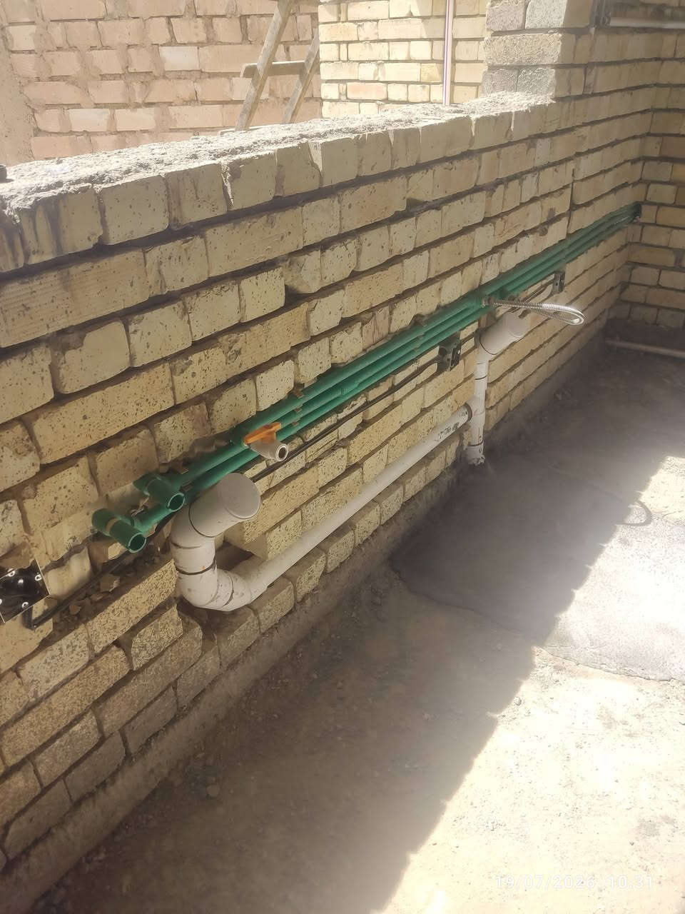ماشاءالله تبارك الله 
عمل تأسيس كهرباء و بوردات عادي و حديث و ATS 
عمل بروفايل و كافة اعمال الكهرباء و الصحيات عمل حديث و كلاسك 
***********
***********
