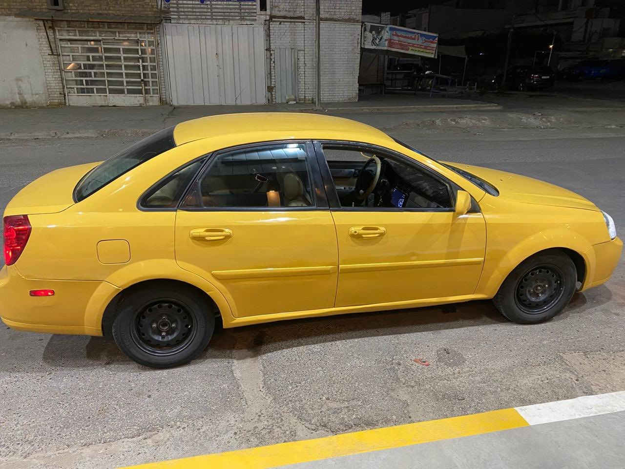 سلام عليكم فورنزه 2008  رقم نكليزي ديالى محور مكينه وكير كوله حادث جاملق وبنيد بدون دواخل سياره جديده منضومه تبريد سعر 45 مكان بغداد رقم ***********
