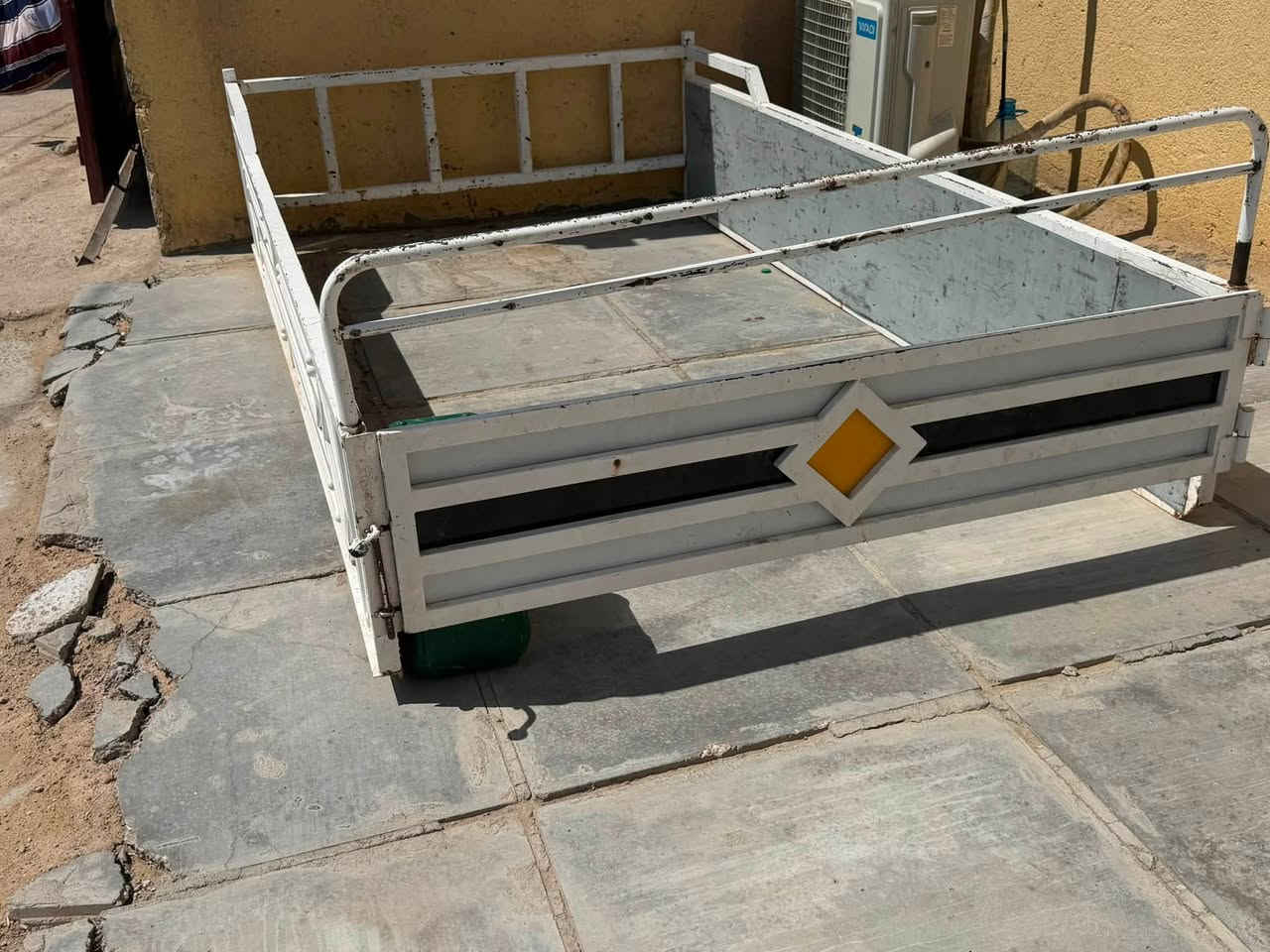 محجر نص لبيع سعر400وبيه مجال  مكاني بصره ***********
