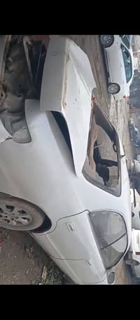 سياره مارك للبيع مثل ماموضح بالصوره التفاصيل ع رقم 07824885372