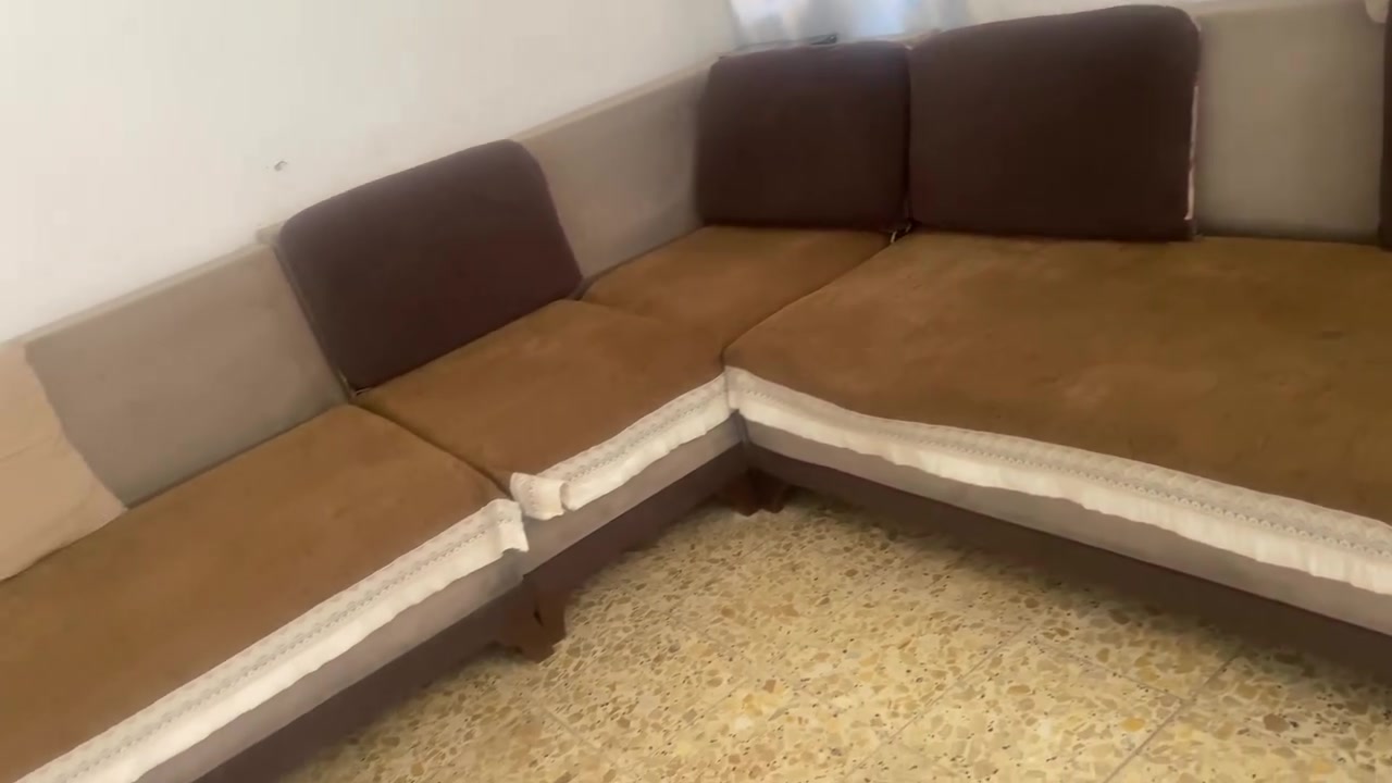 تخم للبيع ٨مقاعد وسعره ١٢٠ وبي مجال مكان شعب


**إذا كنت صاحب هذا الإعلان وتريد حذفه لأي سبب، رجاءا أرسل رسالة إلى الدعم الفني**
