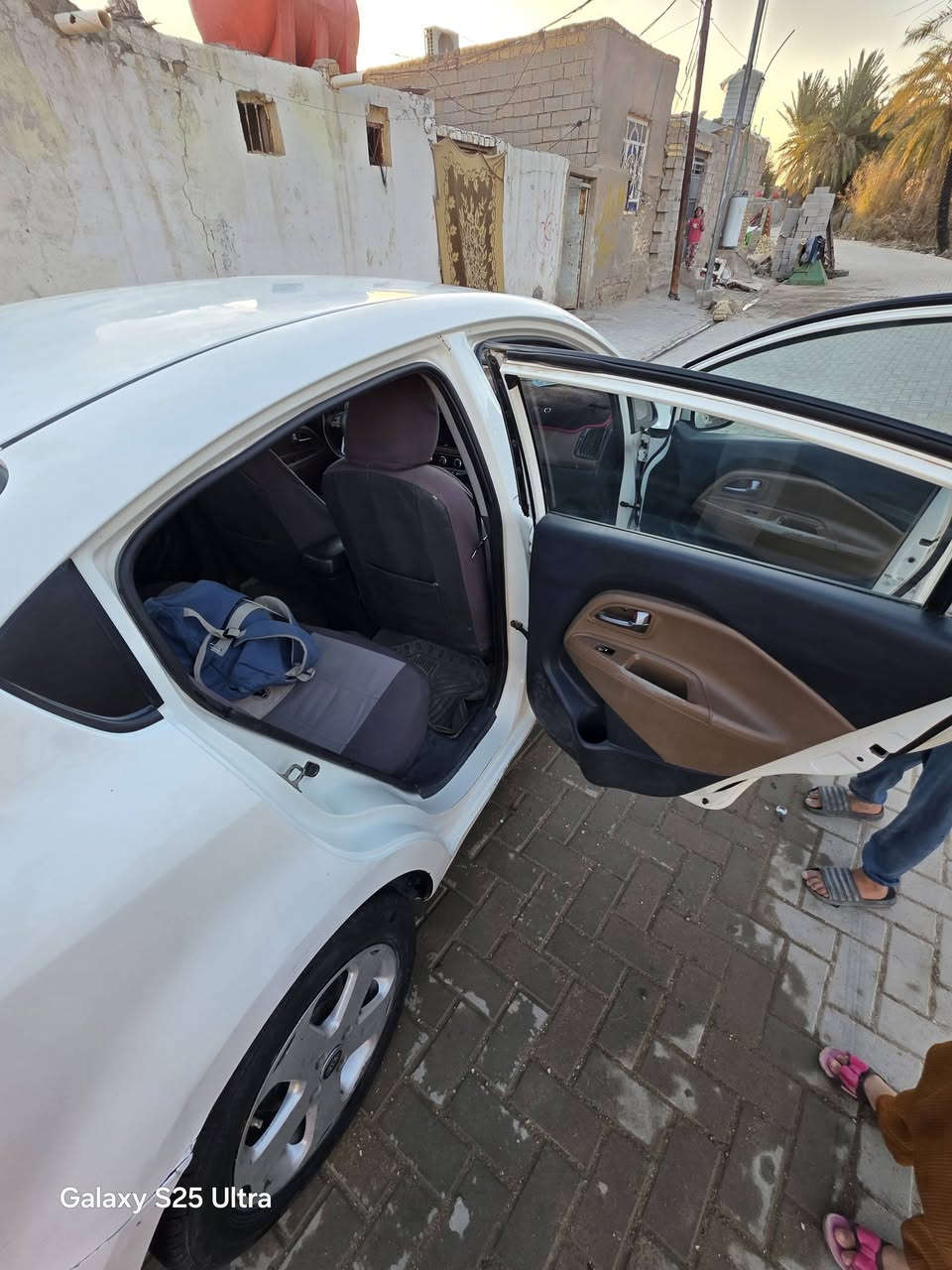 سلام عليكم
سياره كيا ريو ١٣ خليجي دوش  ١٦٠٠ قطرتين

سياره جاهزه من كلشي تبريد حداديه تخم تابرات ادامه كامله مكينه كير خير من الله ترايك وين متريد سياره بسمي سنويه لل ٢٧رقم واسط مشروع وطني بيهه باردات  وقطعتين صبغ اي قطعه بيهه مامبدله سعر ٧٨ بيهه مجال بسيط
مكان السياره ديوانيه الحمزة الشرقي راسل او تتصل على هذا الرقم ***********
