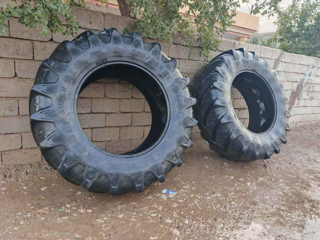 تايرات فيات للبيع دبل اكسن حجم//580////70  .////38 ////*********** العنوان ديالى المقداديه
