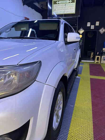 تويوتا فورشنر 2014 مكفولة محرك 4000 / v6 رقم بغداد ماشية ١٩١ الف السعر 240$
الاستفسار على الرقم ***********
