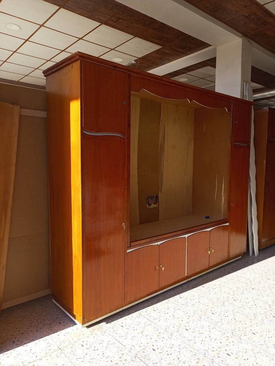 كنتور سليمانيه صاج عراقي قياس 3متر نظيف كلش العنوان كركوك اسرى مفقودين مقابل دوميز  معرض يونس نجار قرب مول كركوك 3 للاستفسار ***********
@الجميع
