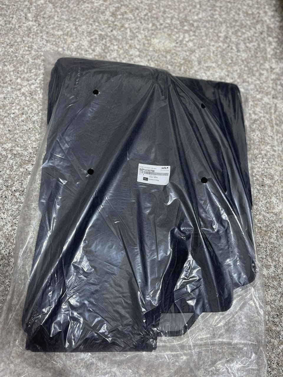 أرضيات كيا سورنتو 7 راكب مال شركة البلادي آخر قطعه تخم كامل  للاستفسار *********** مكاني بصرة
