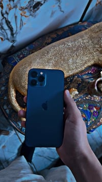 ايفون 12 برو ماكس ذاكره 256 بطاريه 81 جهاز جديد مكان بغداد دولعي 07721...