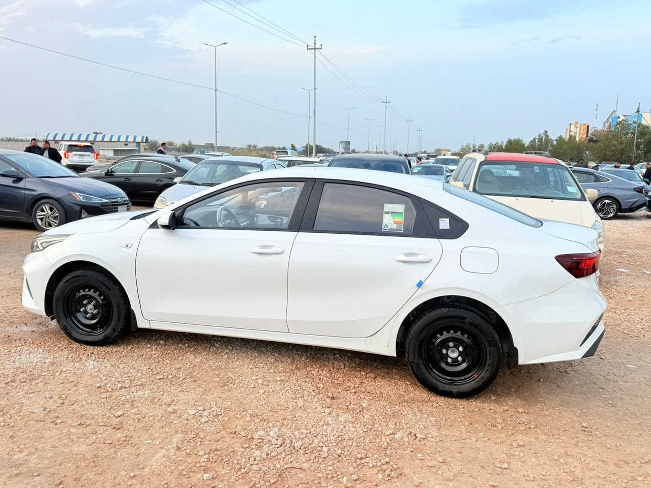 لبيع
المراوس كيا سيراتو 2023
حره بدون رقم تترقم جميع المحافظات 
الضرر رش صبغ طرف الجنطه فقط السونار مرفق مع المنشور 
محرك 1600دوش 
السعر 158$$
للاستفسار ***********
المثنى قضاء الرميثه
معرض رسول ال ماجد لتجاره السيارات الحديثه
