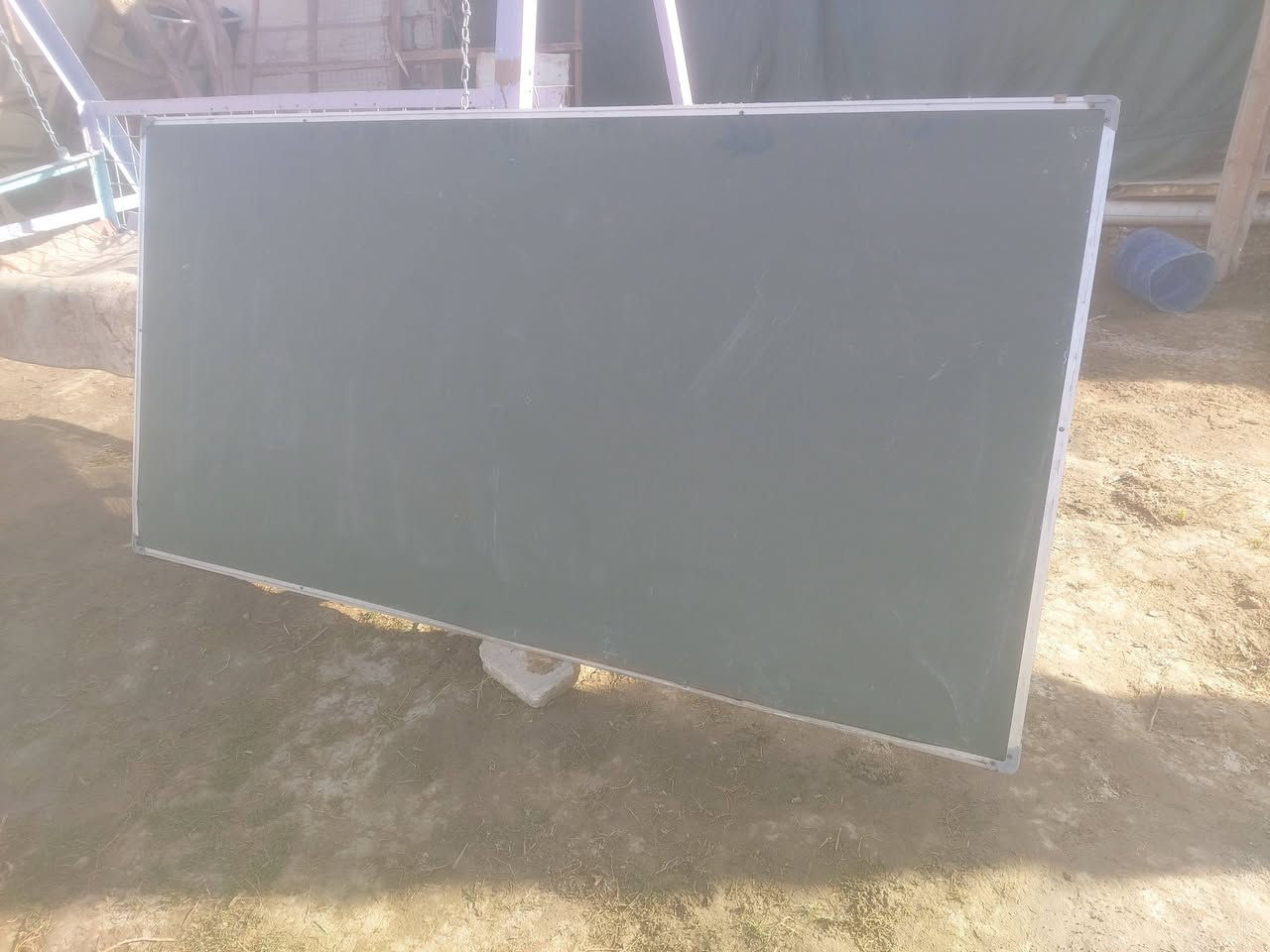 سلام عليكم صبوره حجم كبير سعره ٤٠قفل مكاني ديوانيه تقيه الثالثه ***********
