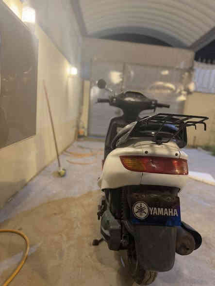 السلام عليكم فراشه  منزلها مال حاويه 
صالها عندي شهرين كلها كامله اي نقص مابيها 
شلعه معدل وشرط دهن أدير الها موتل ب18 الف والله 
 ب 500 وبيها مجال بسيط للشراي !  ***********
