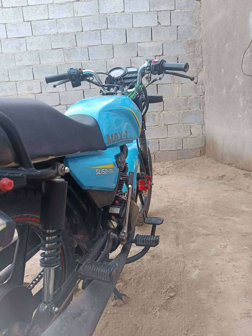 سلام عليكم مرخست لمدير لكروب دراجه دايون سعر 750 وبيه مجال لمكان بابل ايم تقاطع شريفه
***********
