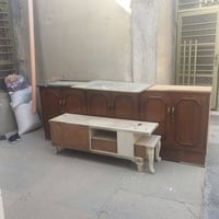 بوفيه • ميز بلازمه