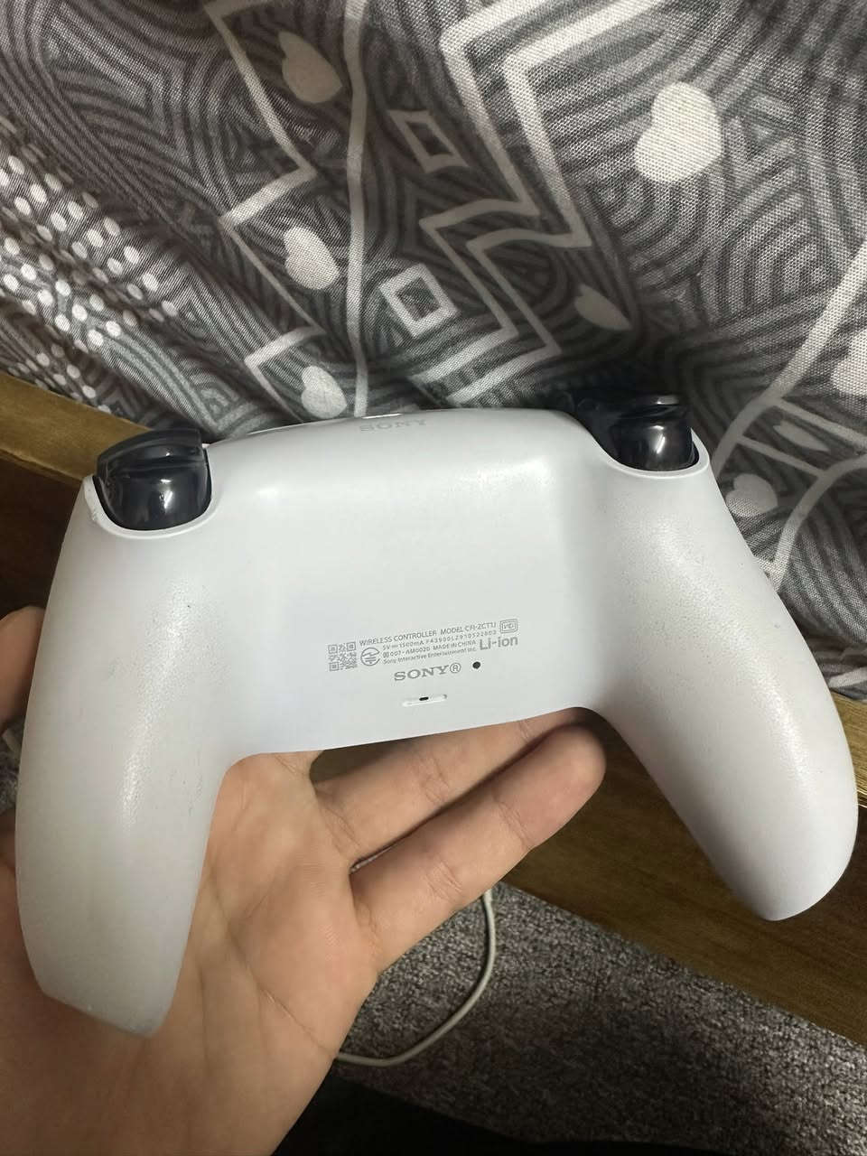 السلام عليكم
جوستك بلي ٥ سلم يلي يجي وية الجهاز 
مشدود عليه كير مغناطيسي اصلي 
المايك مالتها عاطل 
السعر ٤٥ الف 
حي الجهاد الاطباء مقابل جامع فخري شنشل


**إذا كنت صاحب هذا الإعلان وتريد حذفه لأي سبب، رجاءا أرسل رسالة إلى الدعم الفني**