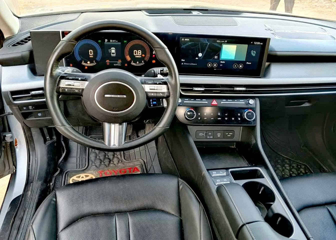 السعر 165 بيع او مراوس بجارجر او اوبامه سوناتا موديل 2025 وارد كوري مكينه 2000 دوش حادثهه موضح بصور رقم قادسيه شهداء اصل غاز مكاني ديوانيه(غماس) اللاستفسار ***********
