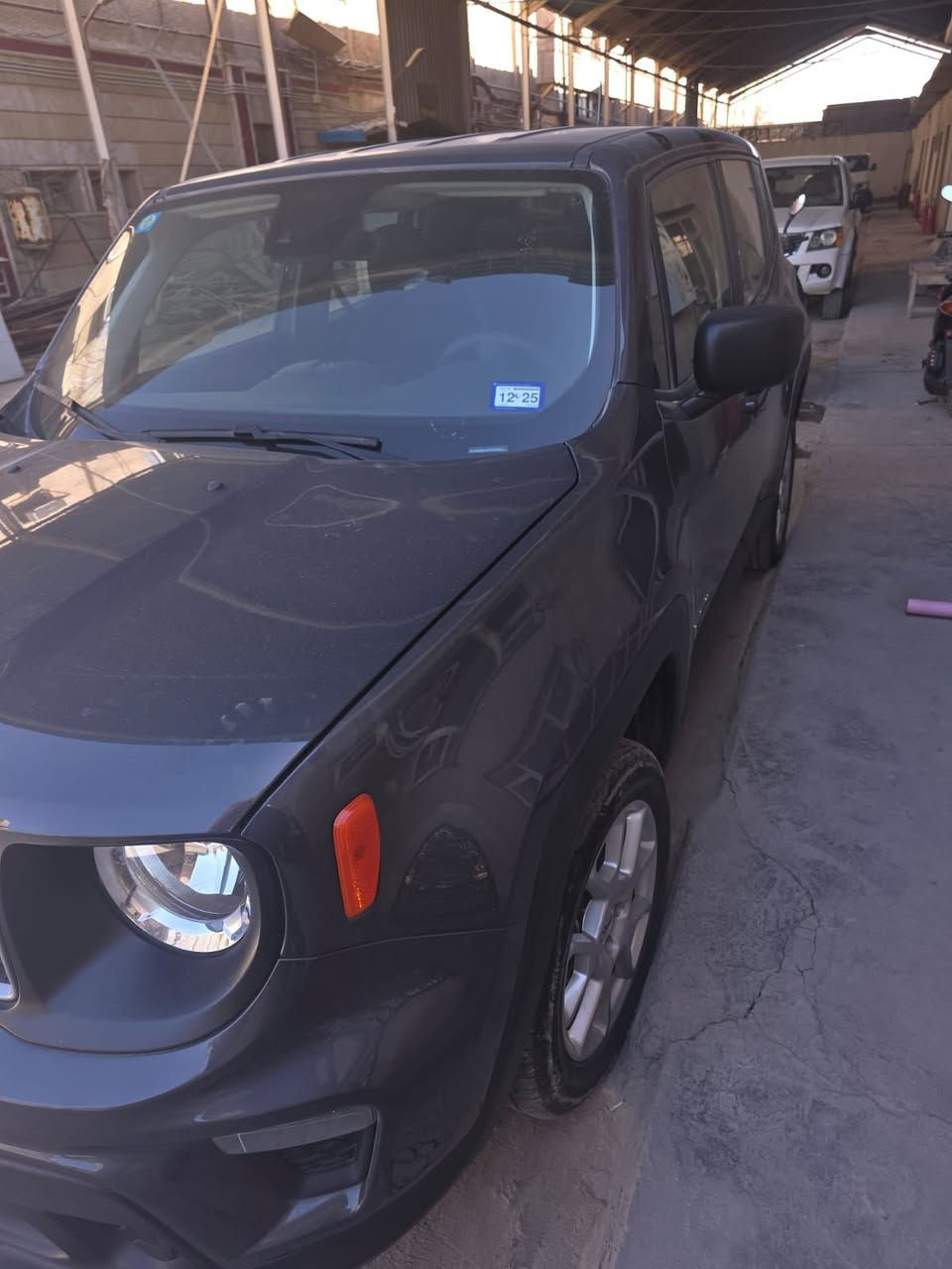 السلام عليكم جيب رانكد موديل ٢٠٢٣ وارد امريكي السياره مكفوله من حادث والسرقه والتبديل والصبغ والضربه تقرير غرق نسبه عشره بلميه سياره ممبدل بيه كلوب مواصفات السياره بصمه شاشه كبيره ويل كب ١٩ ماشيه ٢٠ الف وقابله الزياده رادارات اماميه خلفيه جانبيه نقطه عمياء توقف ذاتي بصمه مكينه ١٥٠٠ تيربوا السعر ١٢٧ بيه مجال بسيط لاتصال ***********
