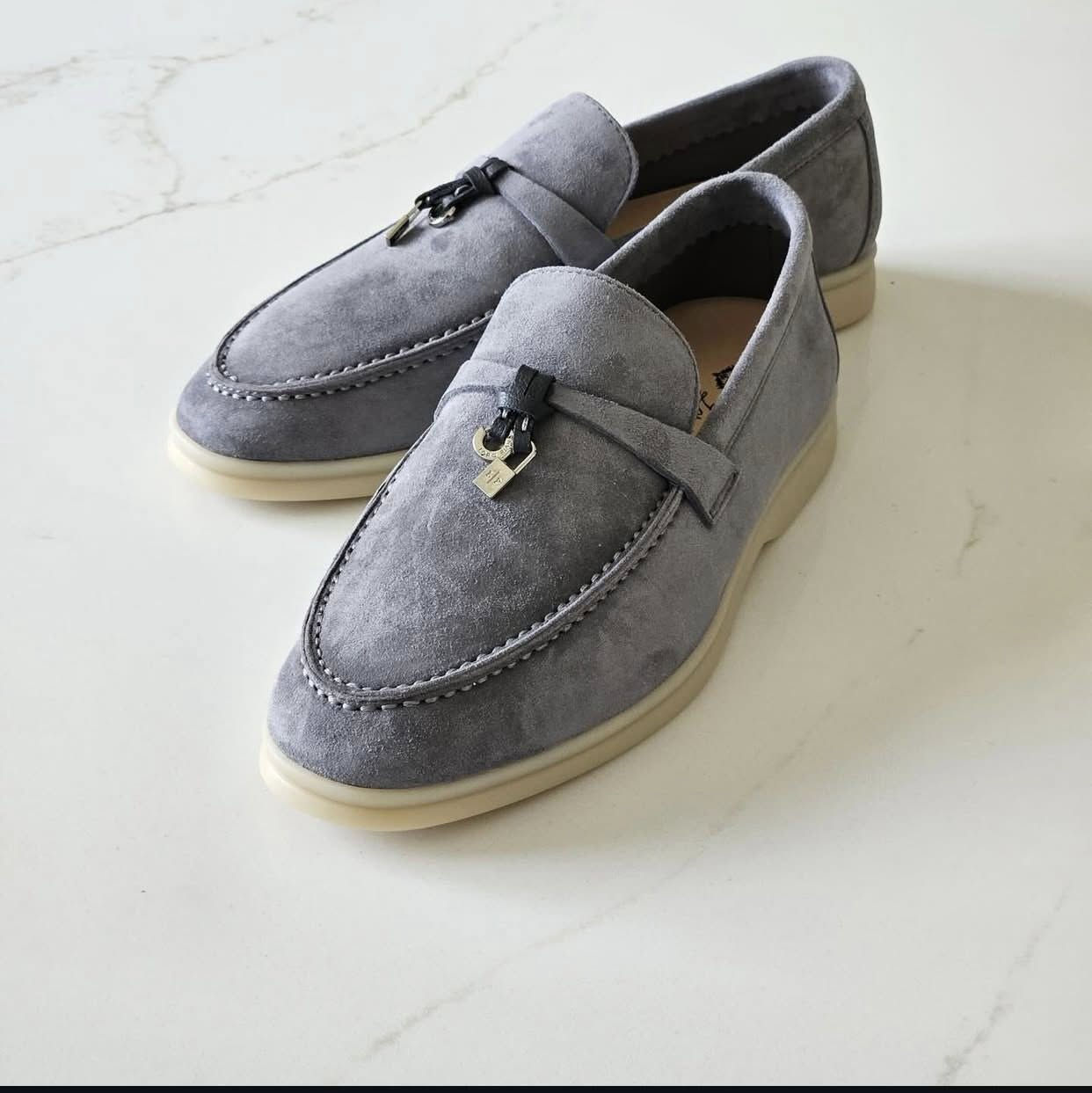 احذيه رجالي كاجوال تتوفر توصيل جميع محافظات


**إذا كنت صاحب هذا الإعلان وتريد حذفه لأي سبب، رجاءا أرسل رسالة إلى الدعم الفني**