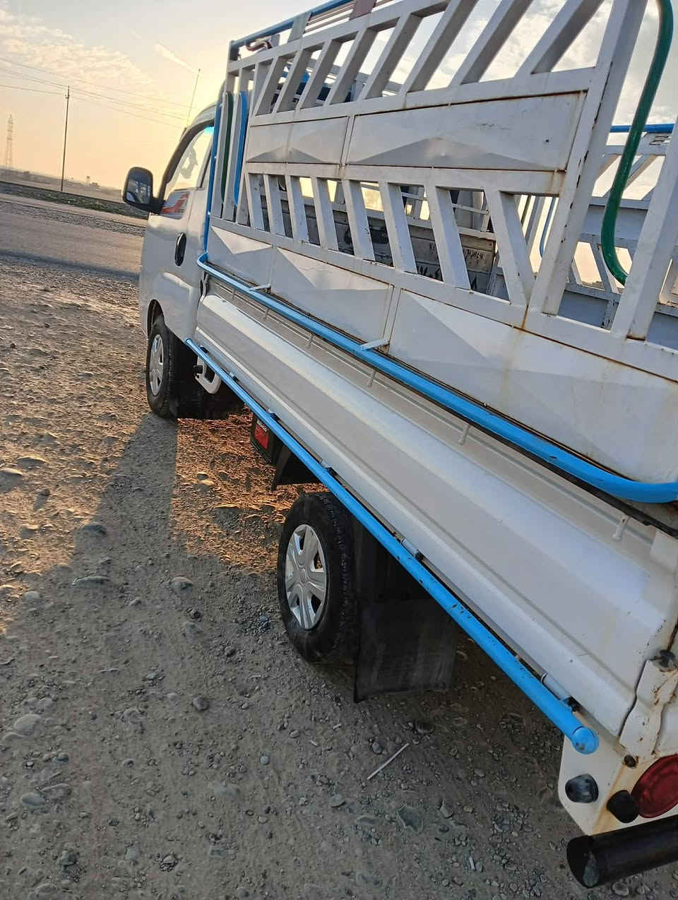 #مكلف بنشر
اسلام عليكم كياا حمل موديل 18 للبيع رقم نينوى المااني محرك گير شاصي شرط مال جناي سياره حلواا احلاا من اصوره بعد 

اكثر الستفسار عل رقم.***********
