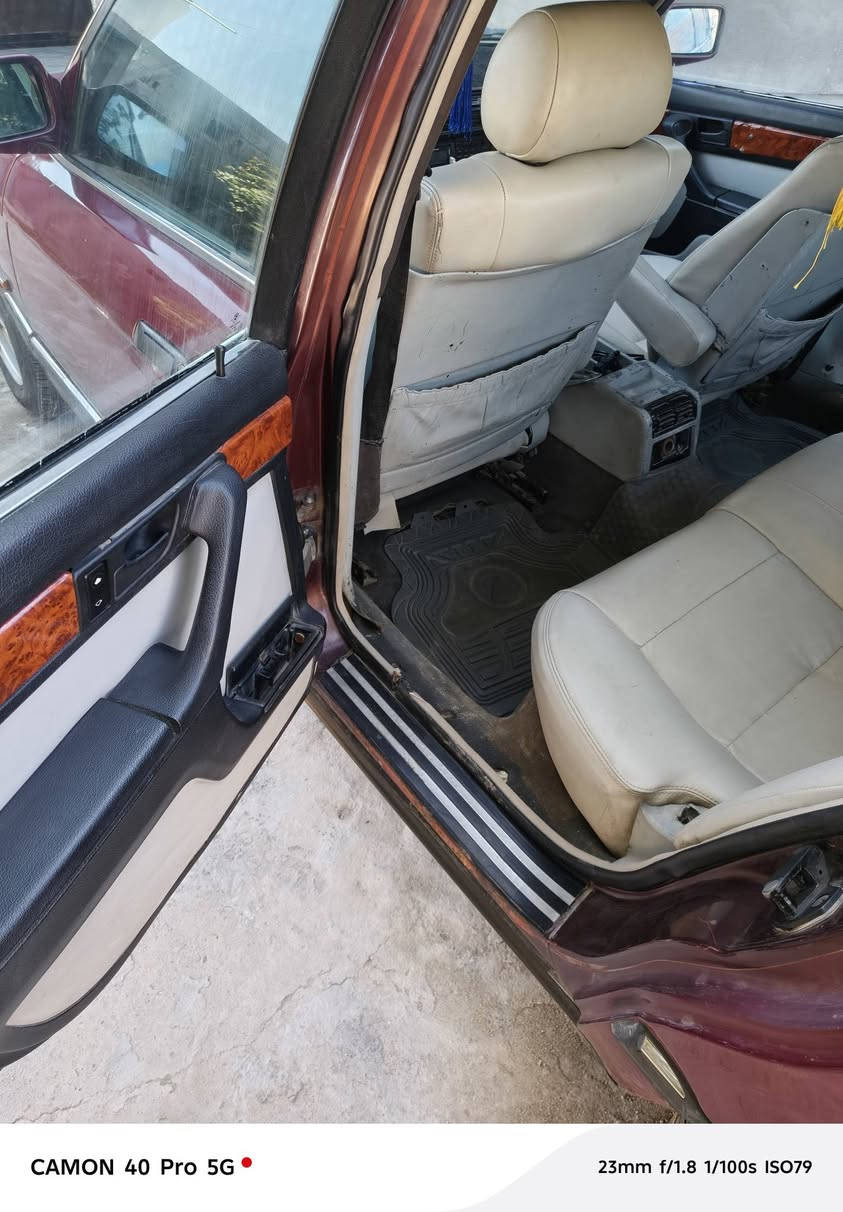 السلام عليكم ورحمة الله وبركاته
من رخصت صاحب الگروب
عندي  BMW 735  مديل 1989 اريد مراوس شنو عندك دز خاص ونتفق  
السارة جاهزة من كلشي ما عدا ملاحظات بالصبغ ***********
