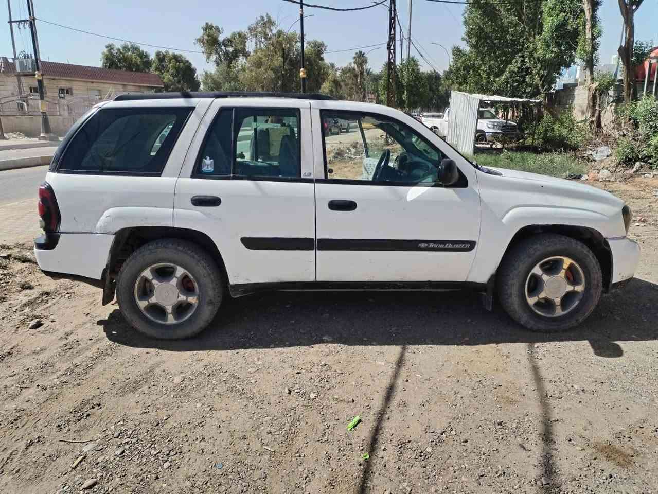 بلايزر 2003
كير ومحرك بطه  ففتي 3000
حداديه جديد 
رقم انبار انكليزي مشروع وطني وين مايعجبك داور
 شرط المداور 
ترايك للبصره 
السعر ٤٨ وبيه مجال بسيط  
بابل القاسم 
 ***********
نقصه طوافه بانزين وكهربائياته يرادله ترتيب
