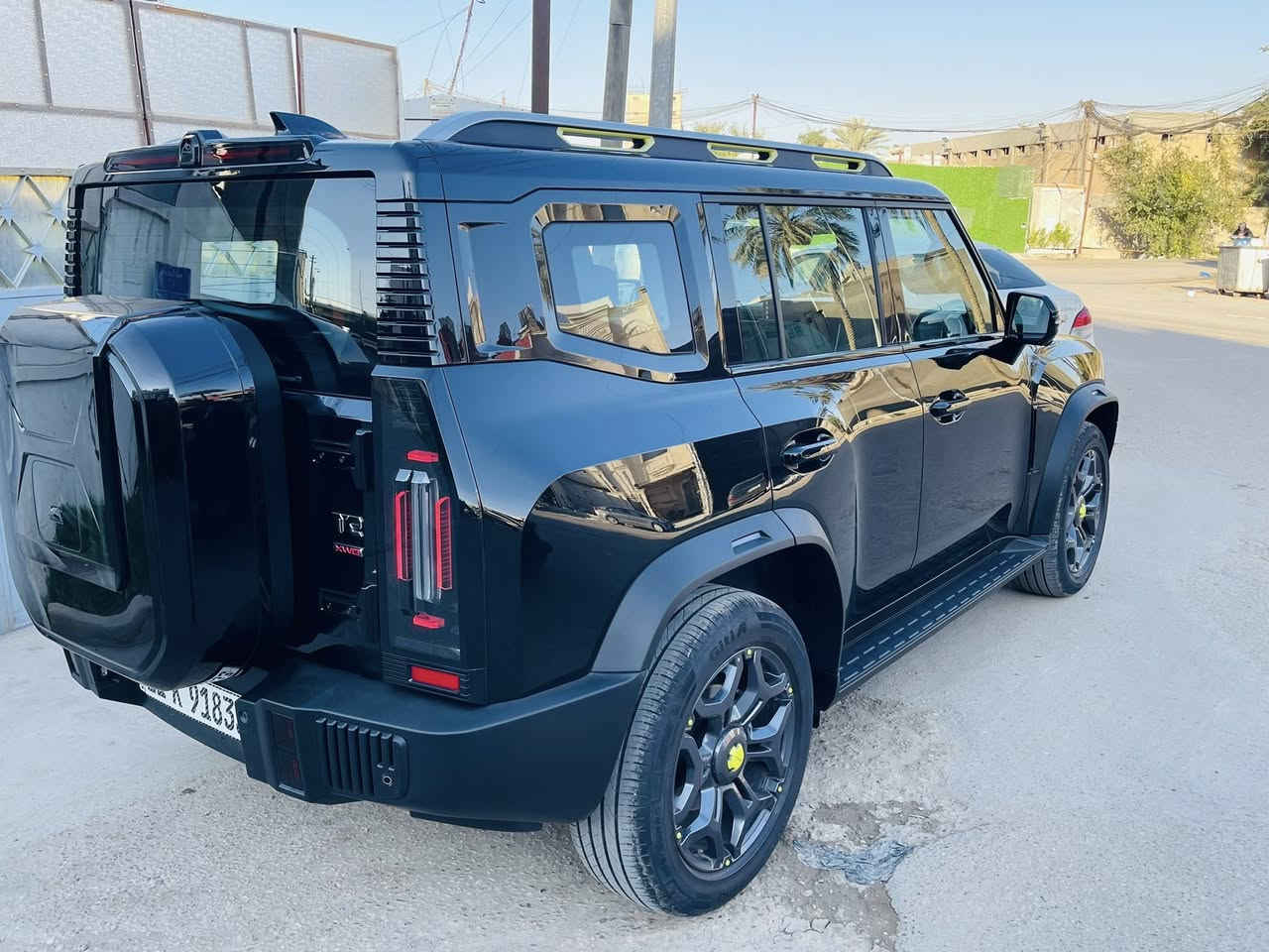 السلام عليكم
جيتور T2 2025 لاكجري
داخل زيتوني احزمه برتقالي
ماشيه ١٣٠٠٠ كم السياره بالظمان
فول مواصفات بدون ملاحظات
كفاله عامه 
السعر ٣٨ مليون 
مكان السياره بغداد الكاظميه
هـ***********
