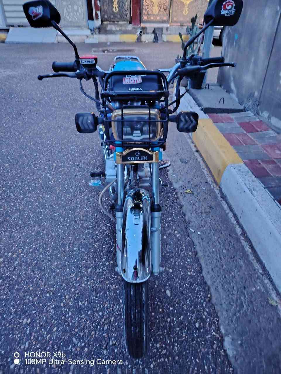 سلام عليكم ورحمة الله وبركاته ماطور ايراني محرك 200على وضع شركه سعر 850مكان التأميم القادسيه ثانيه تواصل على رقم ***********
