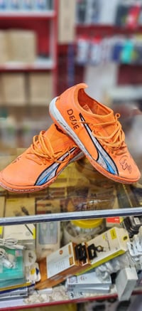 بوما • مقاس 41 • نص عمر مخيط