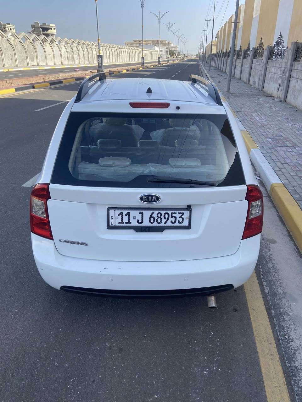 السلام عليكم كيا كارنز 2009خليجي فول مواصفات  شاشه فتحه 7راكب بيه چاملغ المامي صبغ والباقي كفاله رقم بغداد دولي كامره خلفيه دواره السياره جديده تبريد تدفئه شغاله السياره مابيه نقص برغي السعر 110 العنوان كربلاء للستفسار ***********
