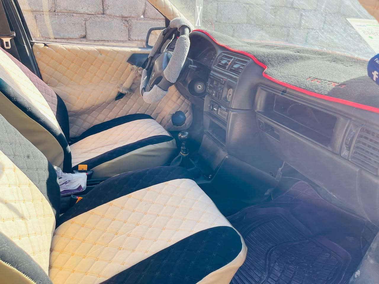 فكترا حجم ١٨موديل ٩١ محرك شرط
رقم ألماني شرط التحويل سنويه جديده ٢٩السياره جاهزه ونضيفه السعر ٤٤وبه مجال 
الرقم :***********
