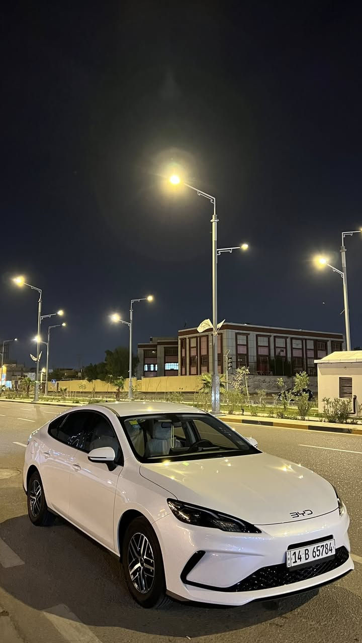 سلام ؏ـليكم   بي واي دي سيل ٥  السيارة كفالة عامة من كلشي ام الويل كب داخل ابيض جلد رقم بصرة بأسمي ماشي ٤٠٠٠ 
ب ١٢٤ وبيها مجال بسيط 
للاستفسار 
***********
ما متواجد ع الفيس 🤍
