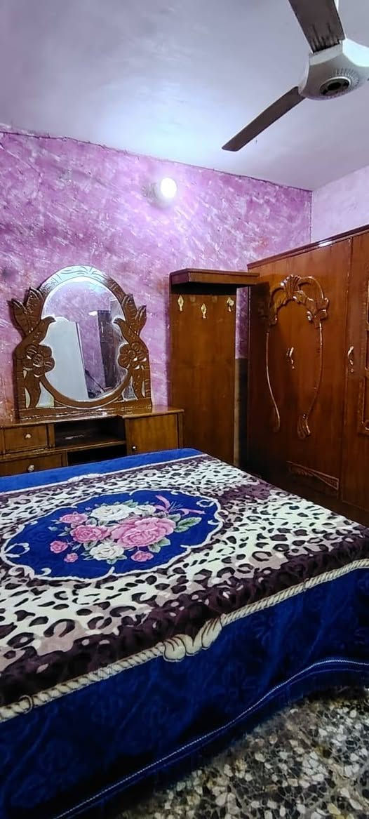 غرفة صاج 5 ابواب نقص تاج جربايه السعر 300 بيه مجال بسيط المكان الحسينيه الراشديه  بغداد يوجد توصيل بل اجره التواصل على الرقم ***********
