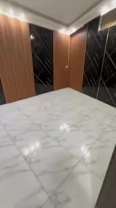 #للأيجار_شقه_ارضيه
سعر الأجار 500الف فقط
الموقع الاعظميه خلف شارع عمر شارع السده
تحتوي على صاله+مطبخ+غرفتين+خدمات عدد2
ملاحضه:تستلمون الشقه جاهزه تصليحات كامله
للأستفسار:***********
