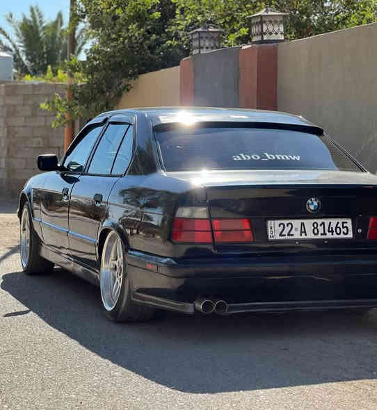 سلام عليكم 
 BMW 1992  
رقم اربيل 
520 i اصل بليتة
كير عادي 
مكينة و كير بلادي مكفولات 
السيارة نضيفة كلش 
مصبوغة صبغ عام جمالية 
بيهة ضربة بالصندوك بدون دواخل ما مأثرة على الشاصي 
فتحة سقف سلايد 3 طكات
الجامات الامامية كهرباء
تخم ويالة حجم 18
داخلهة نضيف كلش  
ضايفلهة لحاية 
كشنات جلد لون اسود نضافة 1/1
مثل ما موضح بالفيديو 
صدر نضيف 100‎%‎
بيهة معجون مكان الضربة الي بالصندوك و معجون بالهلالات  و و معجون سحب خفيف باب السايق اثر التعمير 

السيارة كاملة مكملة متعوب عليهة امانة الله 
نشاط فول شلعة فول بعد كير عادي و عدكم حساب
السعر 68 و بيهة مجال للشراي

***********
***********
