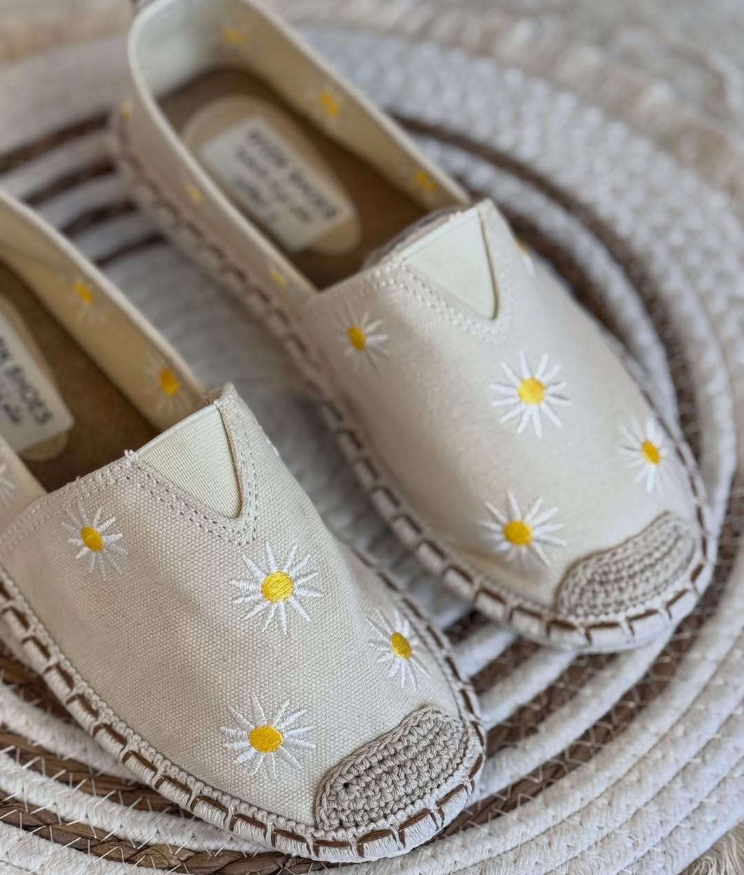 ⁨	ترند الشمس 💛🌼✨ شغل و كوالتي عالي  قاعدة مريحة باللبس  القياسات 37_38_39_40_41 📍الفرع الاول : العامرية شارع العسل مجاور مكتبة العسل 📍الفرع الثاني : العامرية شارع العسل مقابل مجمع اليزن 📍الفرع الثالث : الاعظمية شارع الضباط مقابل كص الآغا البغدادي⁩⁩⁩⁩


**إذا كنت صاحب هذا الإعلان وتريد حذفه لأي سبب، رجاءا أرسل رسالة إلى الدعم الفني**