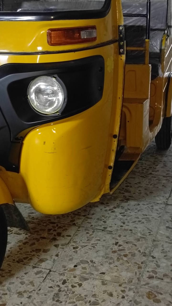 السلام عليكم تكتك للبيع مديل 19 شهر 12 رقم وسنويه ومابيه صبغ عده الدوس مكان مدينة الصدر رقمي ***********
