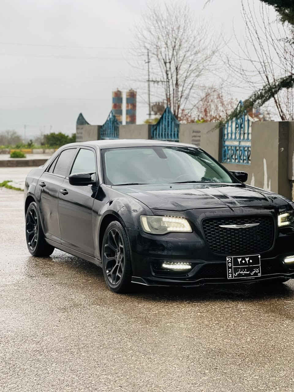 بسم اللە 
    ئؤباما.  بڕاوە  بڕاوە
بیلاد 2017  کامل کراوە بە S  رە نگی ڕە شی قە تران   بە س بانؤڕاما نییە  تە نها ٣ بارجە بؤیاخی ئە وروبا ی هە  سه یارە ی مالە و زؤر جوان و بئ مە سرە ف گئڕ مە کینە تە برید سارد و گە رم تە قە وو رە قە هه مووی بە شە رتی ١٠ فیتە ر. نوقستانی هیج هیج نییە سعری 84 و مجالی برایانە لە هه لە بجە ی شە هیدم.  *********** واتس ئە ب و فایبە ر
