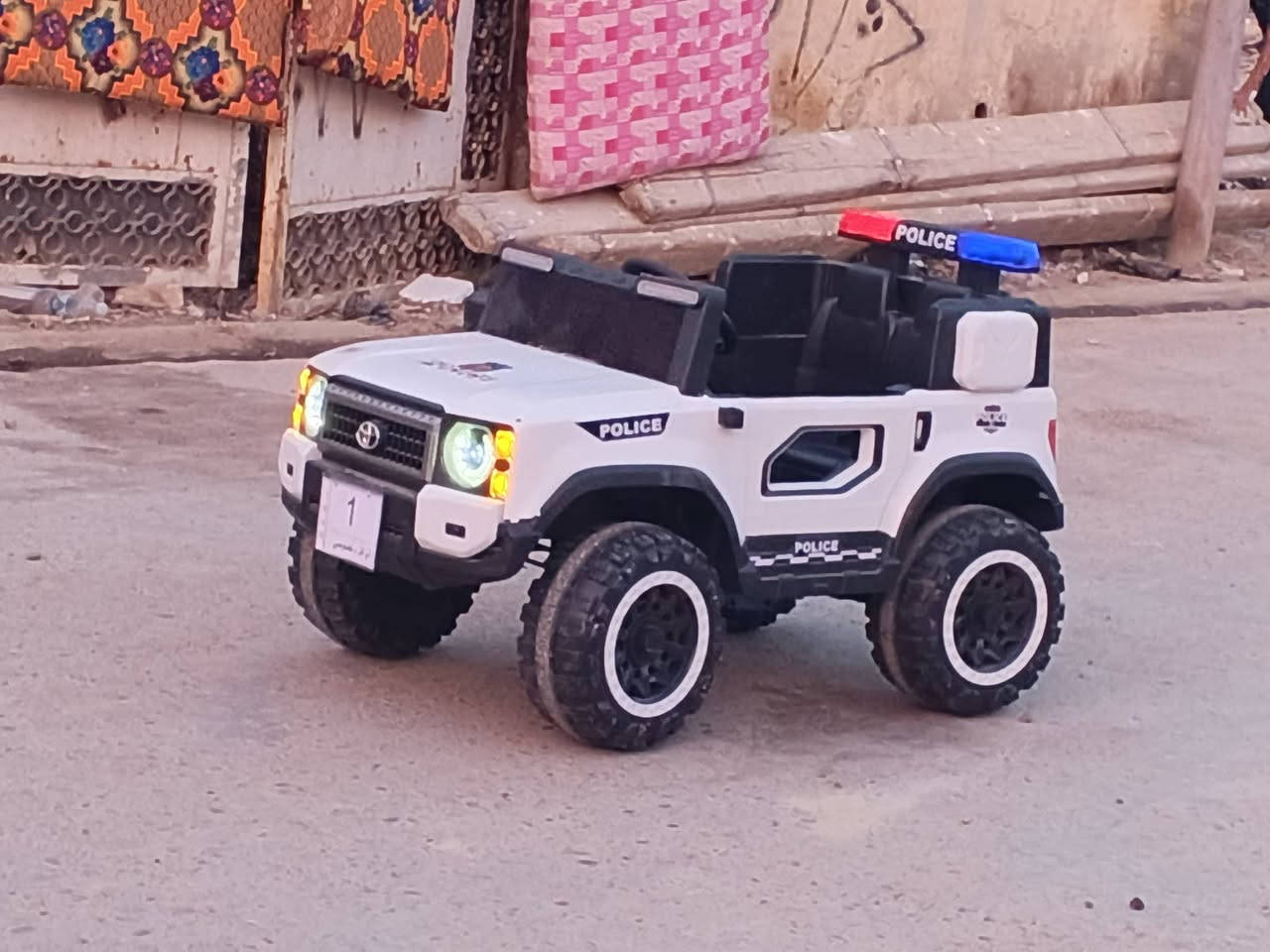 سيارة شحن شقالة صار شهر مشتريهة كاملة 100الف***********
