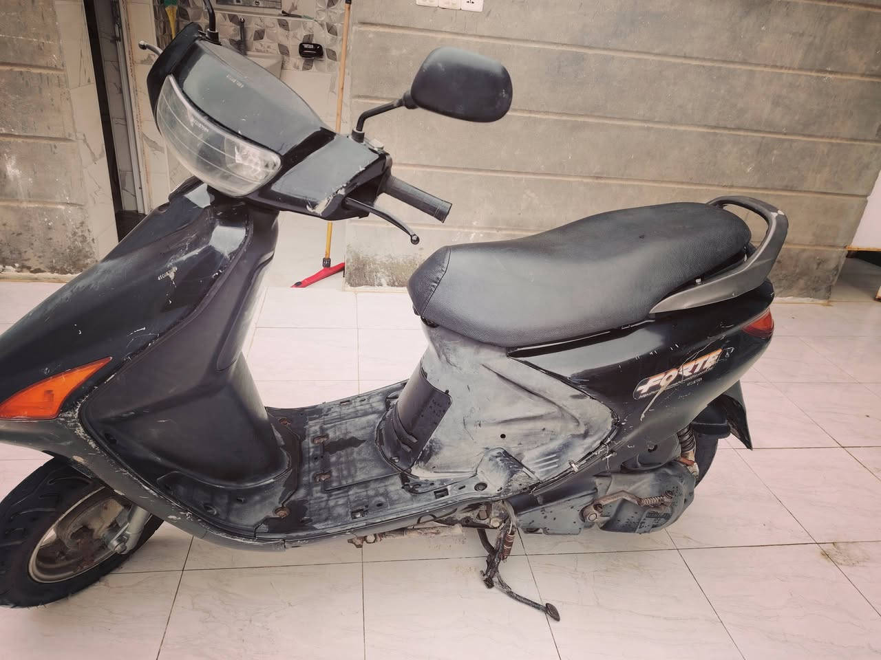 دراجه فراشه فحل نضيفه  للبيع 
الدراجه نضيفه  و مبدل اله تخم تايرات و باتري وشادله امرايات و الدراجه نضيفه هستوني ماخذه طك حاويه 
(للتواصل على هذا الرقم ***********)
